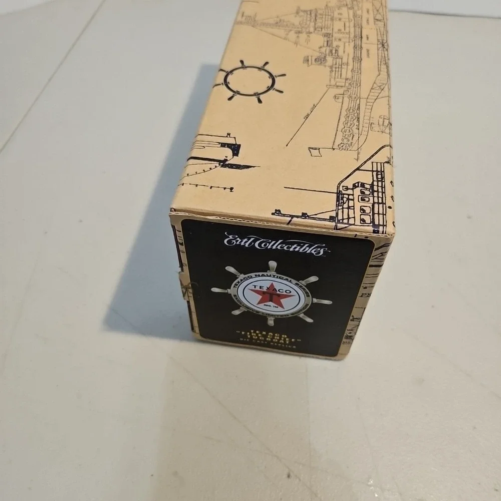 2000 Millennium Edition Texaco Fire Chief Tugboat Bank- Ertl Mint In Sealed Box